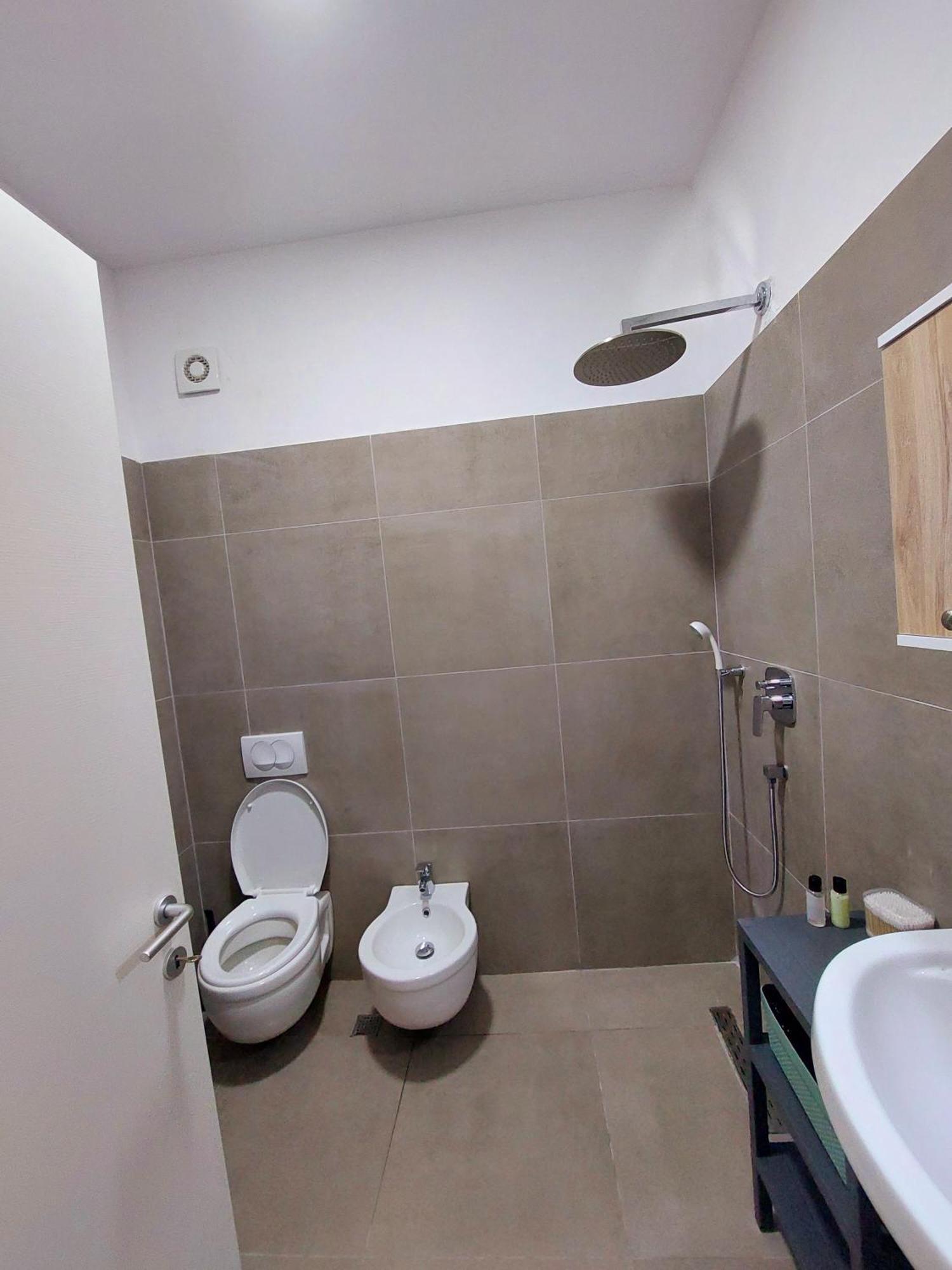 Gex Apartments Tiranë Luaran gambar