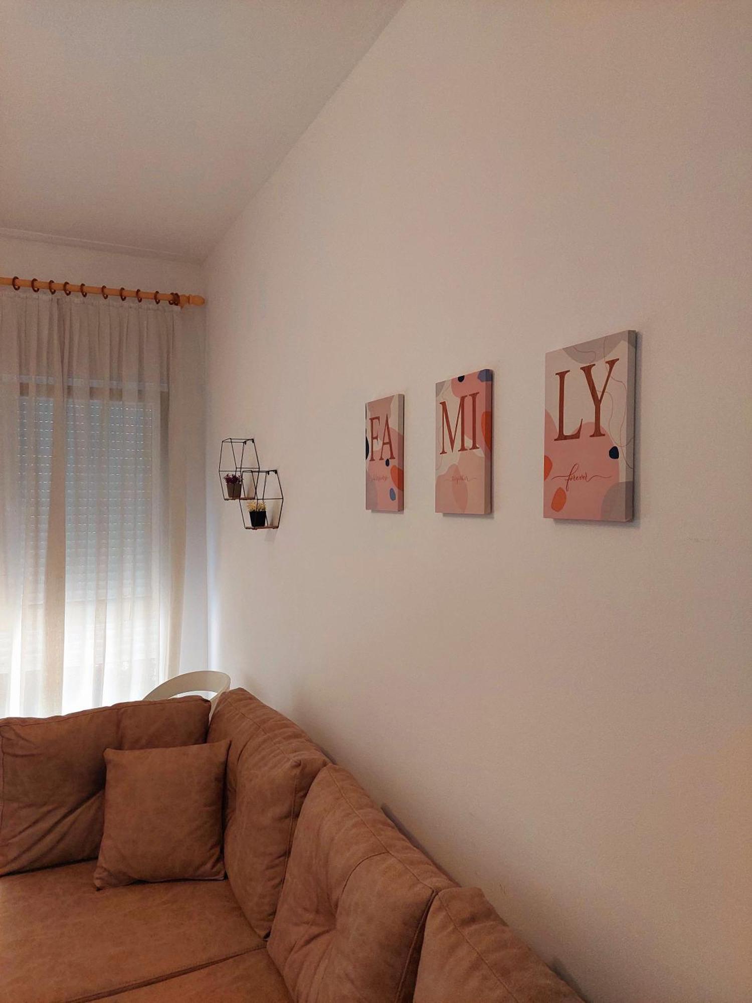 Gex Apartments Tiranë Bilik gambar